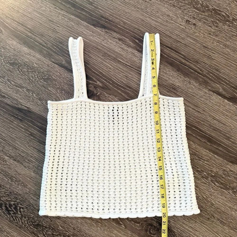 Gap Crochet Tank - Picture 6 of 6